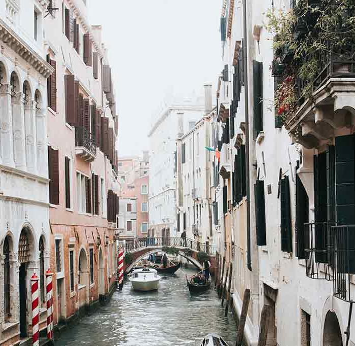 Lorem ipsum dolor sit amet, consectetuer